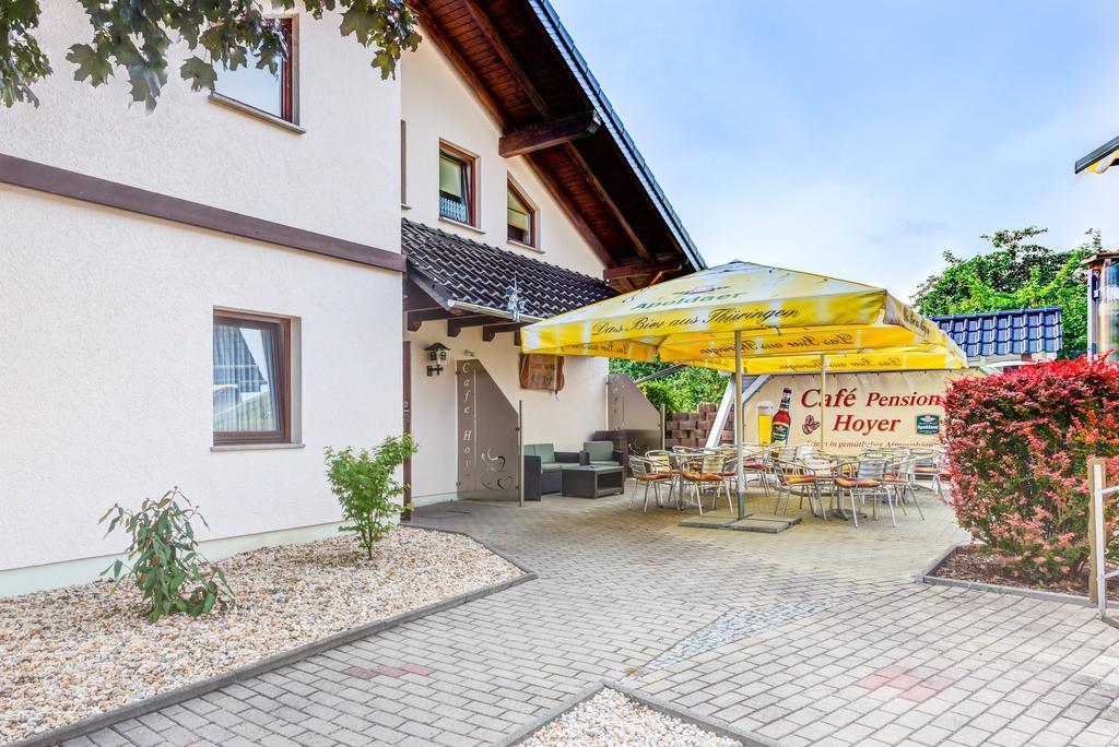 Cafe Hoyer Pension Und Appartements Rödigsdorf Екстериор снимка
